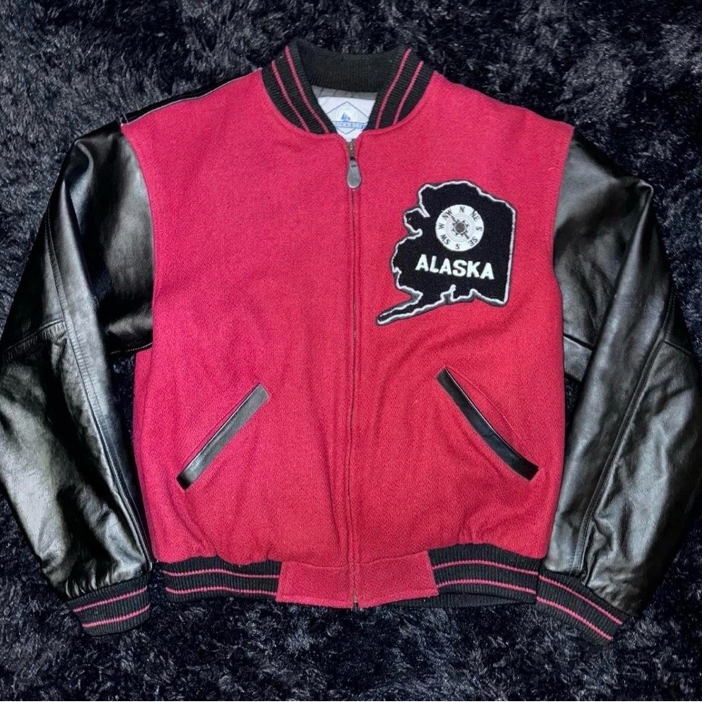 Red Alaska Embroidered Patch Sweatshirt